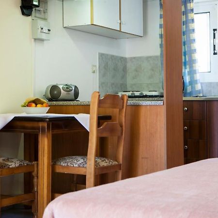 Summer Garden Αpartments & Studios Argostoli  Exteriör bild
