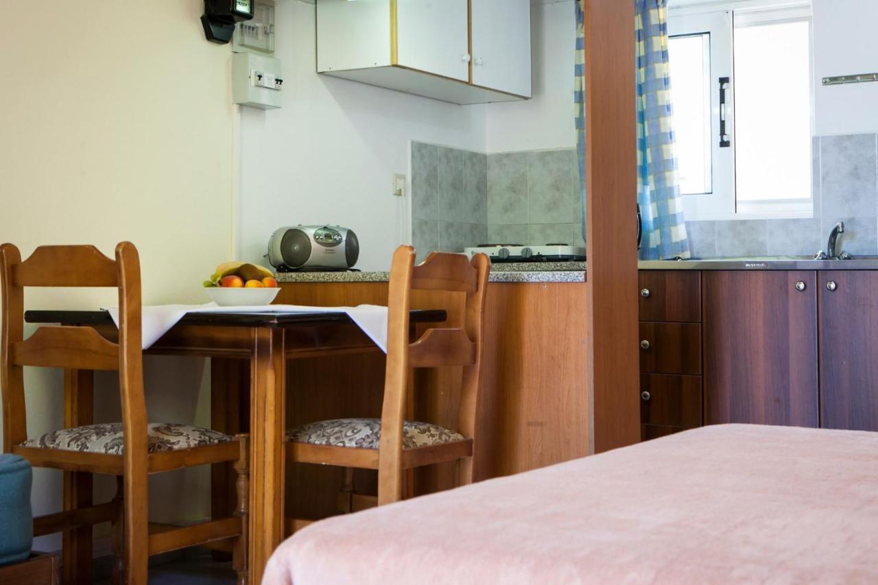 Summer Garden Αpartments & Studios Argostoli  Exteriör bild