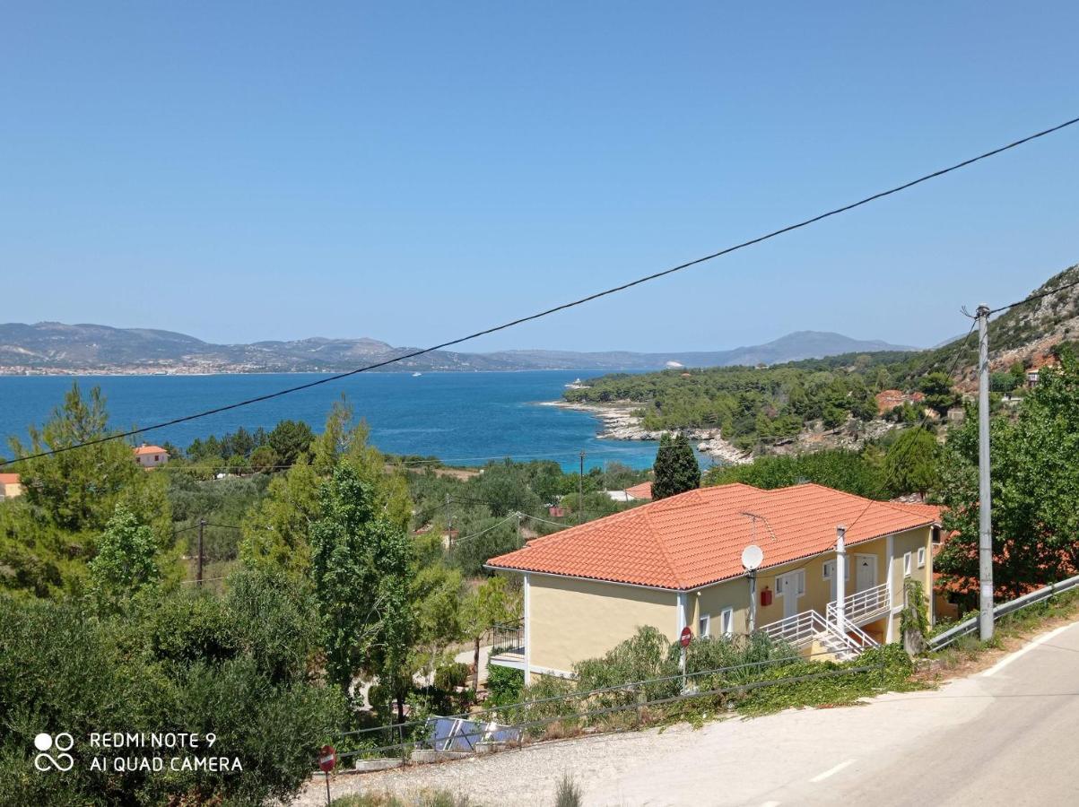 Summer Garden Αpartments & Studios Argostoli  Exteriör bild