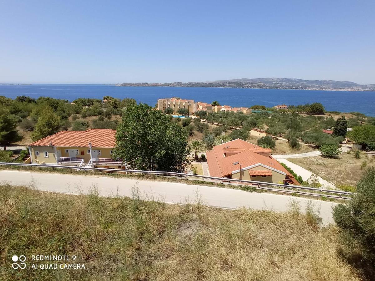 Summer Garden Αpartments & Studios Argostoli  Exteriör bild